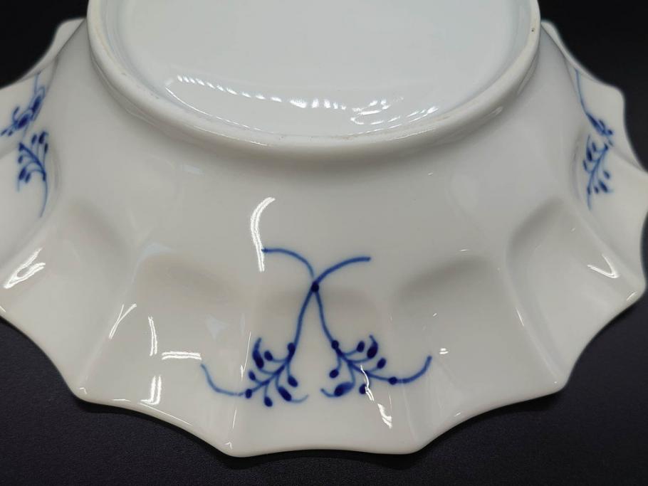 デンマーク　ROYAL COPENHAGEN(ロイヤルコペンハーゲン)　ブルーフルーテッド　プレイン　ブルーコペンハーゲン　様々なシーンに対応できるプレート5枚・シェルディッシュ・ボウルセット(皿、深皿、小皿、変形皿、貝、花柄、洋食器)(R-078347)