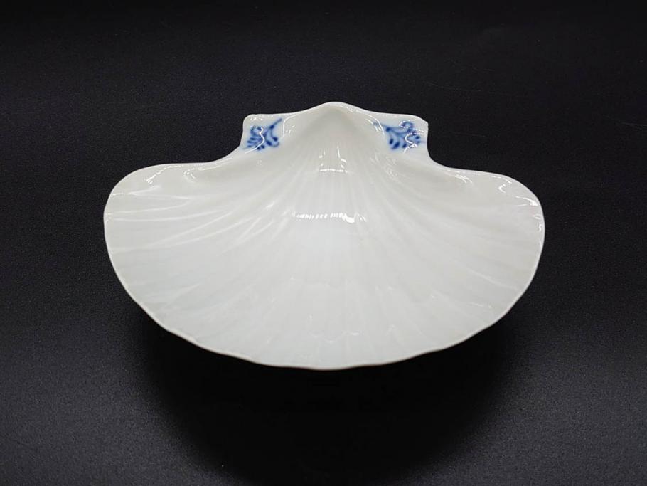 デンマーク　ROYAL COPENHAGEN(ロイヤルコペンハーゲン)　ブルーフルーテッド　プレイン　ブルーコペンハーゲン　様々なシーンに対応できるプレート5枚・シェルディッシュ・ボウルセット(皿、深皿、小皿、変形皿、貝、花柄、洋食器)(R-078347)
