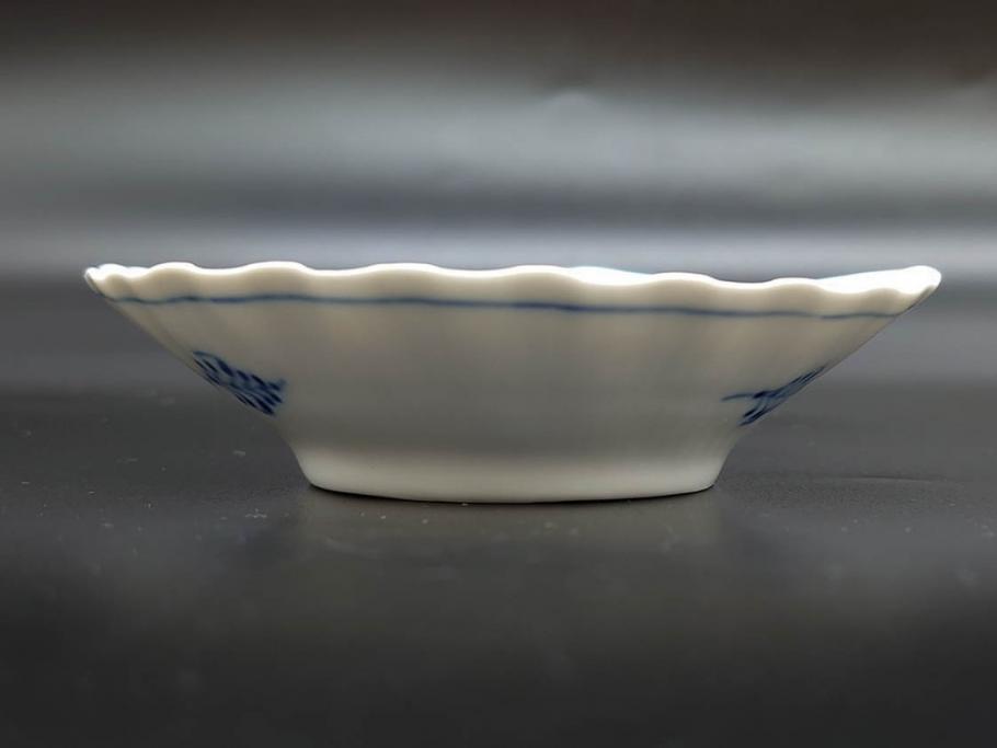 デンマーク　ROYAL COPENHAGEN(ロイヤルコペンハーゲン)　ブルーフルーテッド　プレイン　ブルーコペンハーゲン　様々なシーンに対応できるプレート5枚・シェルディッシュ・ボウルセット(皿、深皿、小皿、変形皿、貝、花柄、洋食器)(R-078347)