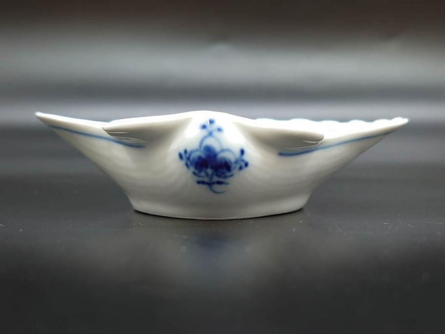 デンマーク　ROYAL COPENHAGEN(ロイヤルコペンハーゲン)　ブルーフルーテッド　プレイン　ブルーコペンハーゲン　様々なシーンに対応できるプレート5枚・シェルディッシュ・ボウルセット(皿、深皿、小皿、変形皿、貝、花柄、洋食器)(R-078347)