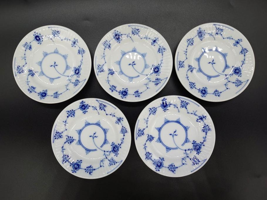 デンマーク　ROYAL COPENHAGEN(ロイヤルコペンハーゲン)　ブルーフルーテッド　プレイン　ブルーコペンハーゲン　様々なシーンに対応できるプレート5枚・シェルディッシュ・ボウルセット(皿、深皿、小皿、変形皿、貝、花柄、洋食器)(R-078347)