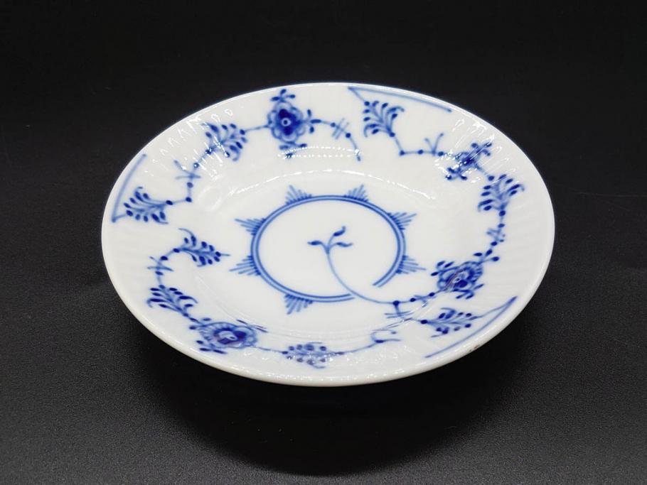 デンマーク　ROYAL COPENHAGEN(ロイヤルコペンハーゲン)　ブルーフルーテッド　プレイン　ブルーコペンハーゲン　様々なシーンに対応できるプレート5枚・シェルディッシュ・ボウルセット(皿、深皿、小皿、変形皿、貝、花柄、洋食器)(R-078347)