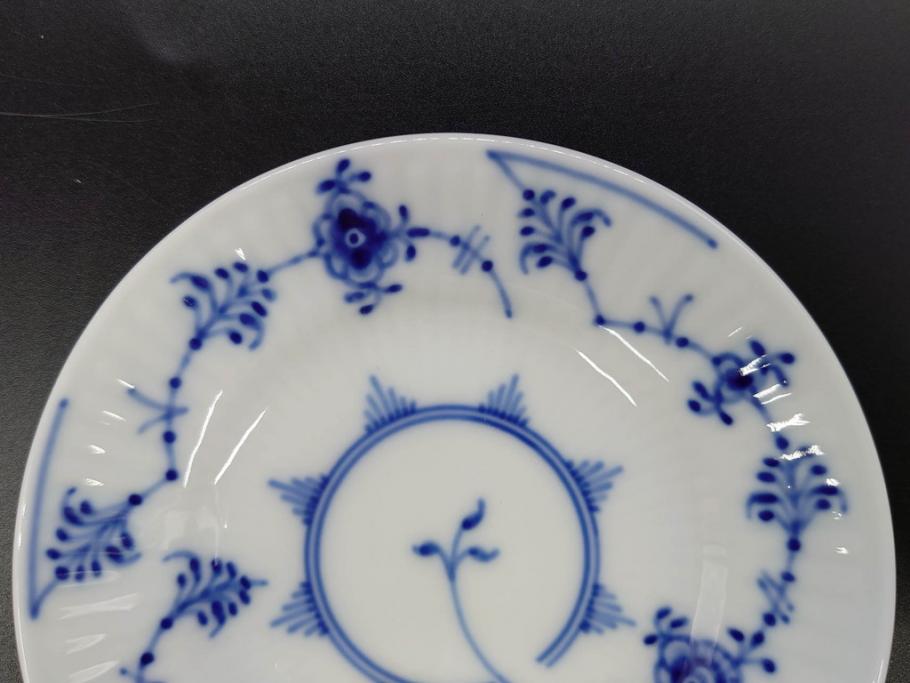 デンマーク　ROYAL COPENHAGEN(ロイヤルコペンハーゲン)　ブルーフルーテッド　プレイン　ブルーコペンハーゲン　様々なシーンに対応できるプレート5枚・シェルディッシュ・ボウルセット(皿、深皿、小皿、変形皿、貝、花柄、洋食器)(R-078347)