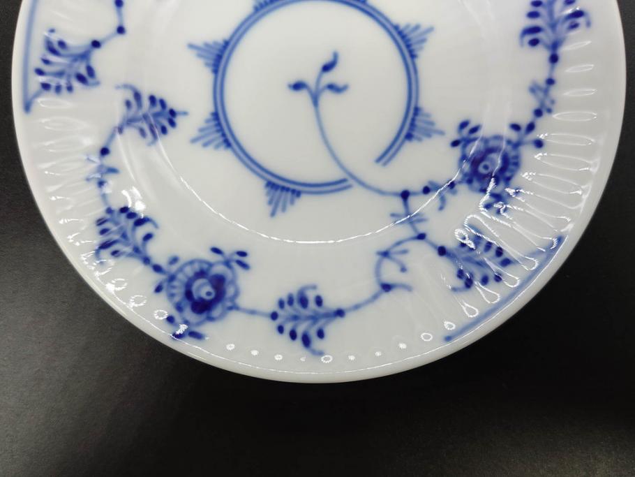 デンマーク　ROYAL COPENHAGEN(ロイヤルコペンハーゲン)　ブルーフルーテッド　プレイン　ブルーコペンハーゲン　様々なシーンに対応できるプレート5枚・シェルディッシュ・ボウルセット(皿、深皿、小皿、変形皿、貝、花柄、洋食器)(R-078347)