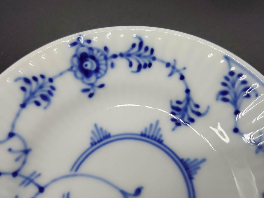 デンマーク　ROYAL COPENHAGEN(ロイヤルコペンハーゲン)　ブルーフルーテッド　プレイン　ブルーコペンハーゲン　様々なシーンに対応できるプレート5枚・シェルディッシュ・ボウルセット(皿、深皿、小皿、変形皿、貝、花柄、洋食器)(R-078347)