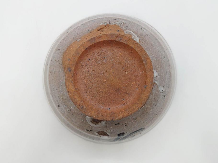 西岡小十　小次郎窯　絵唐津　上質な和の雰囲気漂う茶碗(抹茶碗、茶道具、茶器、和食器、共箱付き)(R-070968)