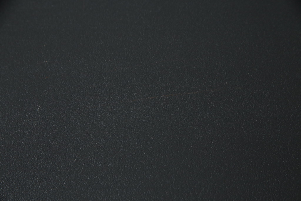 中古　高級品　加茂箪笥　前面朱塗り　漆塗り　時代金具付き　朱色と黒のコントラストが美しい内部桐材和箪笥(チェスト、引き出し、整理箪笥、収納箪笥、衣装箪笥)(定価約80万円)(R-073375)