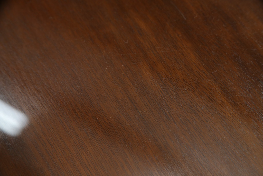 中古　美品　ヘンレドン(HENREDON)　マホガニー材の濃淡の色合いが楽しめるサイドチェスト(サイドボード、引き出し)(定価約80万円)(R-057509)