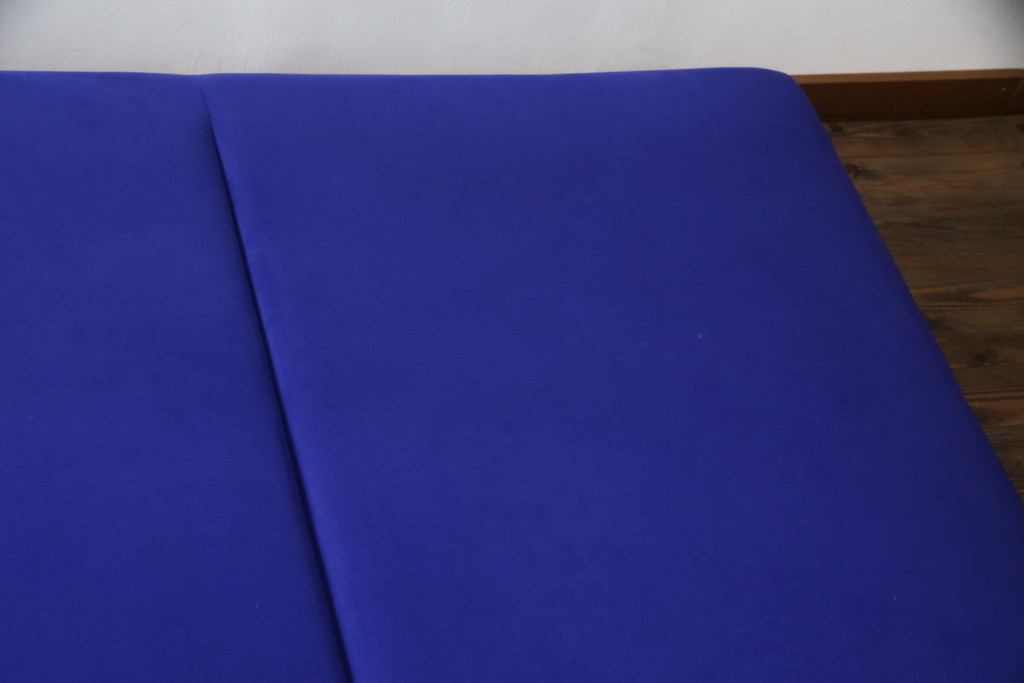 中古　美品　2022年購入　Ligne roset(リーン・ロゼ)　ROSETPrado(ロゼプラド)　デザイン性にこだわりを感じるスタイリッシュな3Pソファ(リーンロゼ、3人掛けソファ、三人掛け、トリプルソファ)(R-075970)