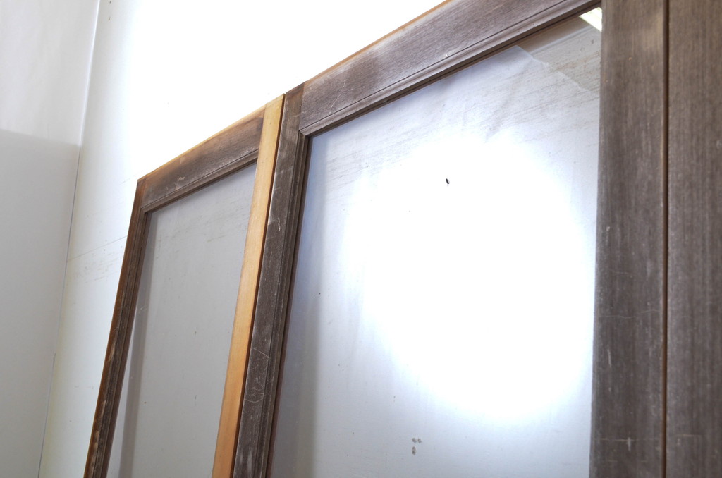 中古　大判スモークガラス入り　シンプルな数寄屋の幅狭ガラス戸4枚セット(引き戸)(R-064103)