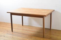 【買取】デンマークビンテージ　北欧ヴィンテージ　チーク材　エクステンションテーブルを買取りました。