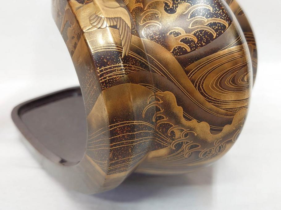 時代物　金蒔絵　大名武具　金の装飾が豪華な鐙(あぶみ、馬具、漆塗り、波千鳥)(R-078411)