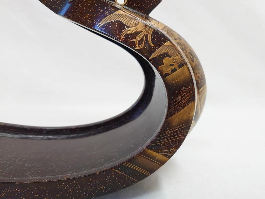時代物　金蒔絵　大名武具　金の装飾が豪華な鐙(あぶみ、馬具、漆塗り、波千鳥)(R-078411)