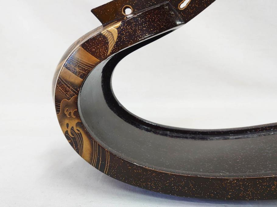 時代物　金蒔絵　大名武具　金の装飾が豪華な鐙(あぶみ、馬具、漆塗り、波千鳥)(R-078411)