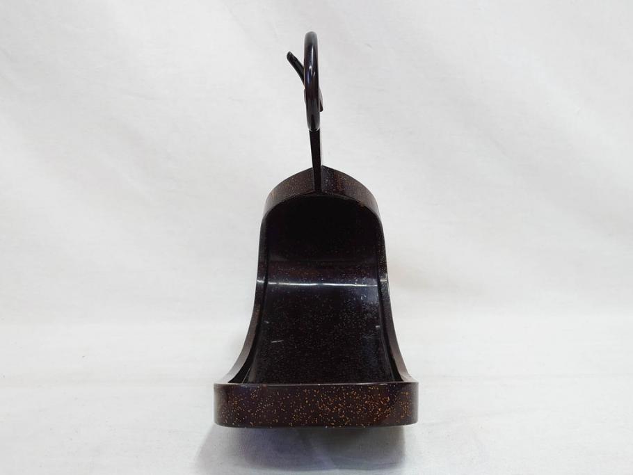 時代物　金蒔絵　大名武具　金の装飾が豪華な鐙(あぶみ、馬具、漆塗り、波千鳥)(R-078411)