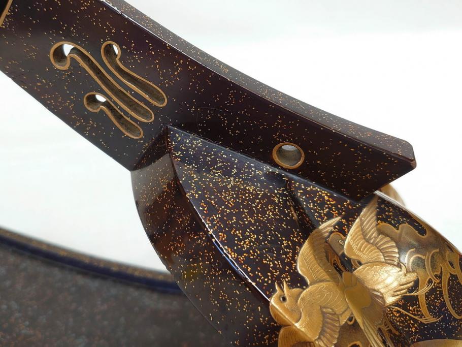 時代物　金蒔絵　大名武具　金の装飾が豪華な鐙(あぶみ、馬具、漆塗り、波千鳥)(R-078411)