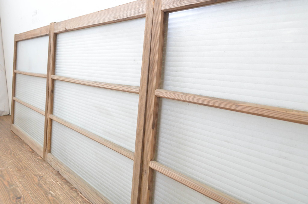 アンティーク建具　銀モールガラス入り!シンプルでどんなお部屋にも合わせやすいガラス窓3枚セット(ガラス戸、引き戸)(R-064316)