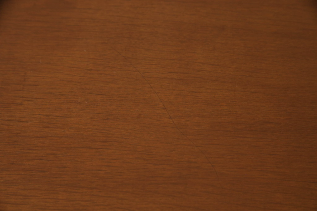 中古　美品　神戸伝承欧風家具(洋家具)　たかねや製　ナラ・桐材　エレガントな佇まいが美しいチェスト(洋服タンス、引き出し)(R-054170)