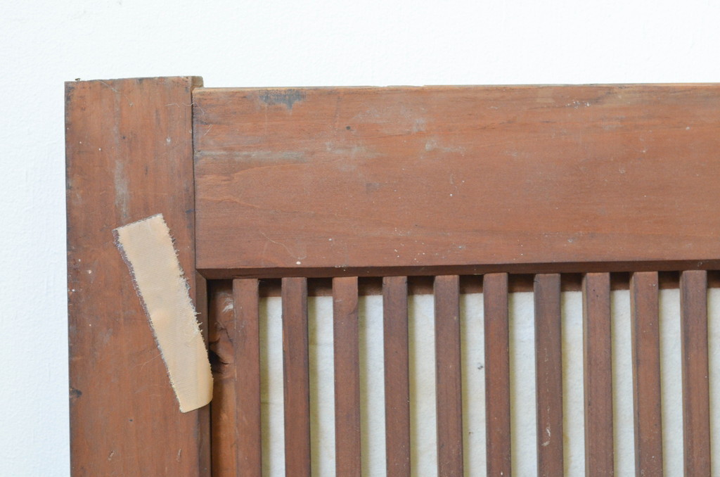 アンティーク建具 上品な佇まいが魅力の裏障子付き格子戸4枚
