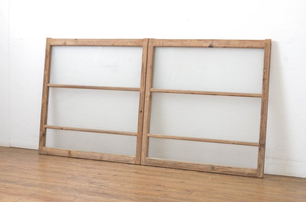 アンティーク建具　銀モールガラス入り!シンプルでどんなお部屋にも合わせやすいガラス窓2枚セット(ガラス戸、引き戸)(R-064317)
