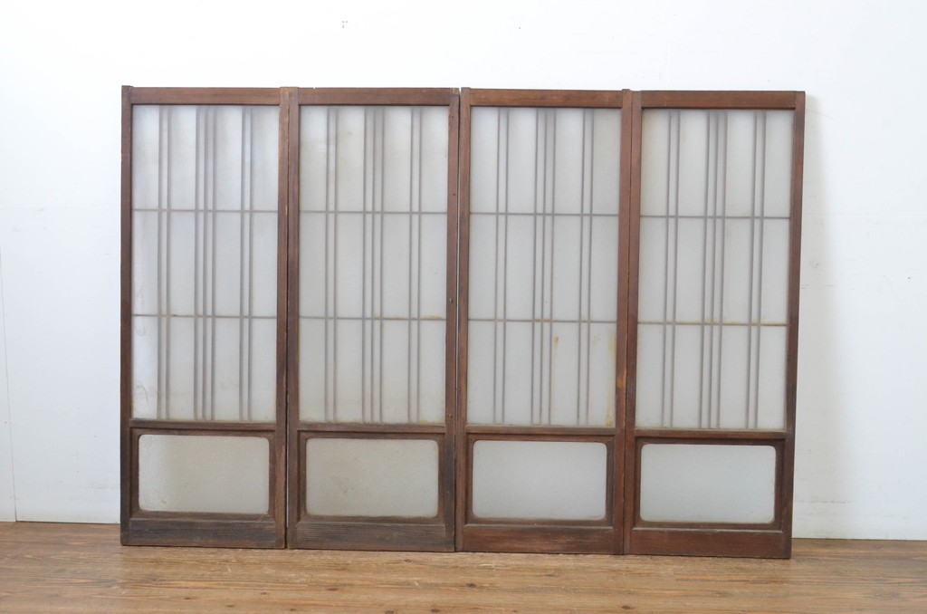 アンティーク建具　レトロな空間づくりにオススメなガラス窓4枚セット(ガラス戸、引き戸)(R-064329)