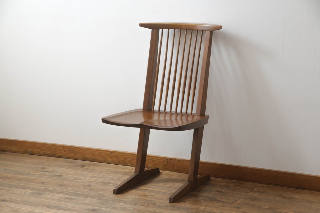 アメリカビンテージ　レア　ジョージナカシマ　刻印なしの年代もの!!　小田急ハルク購入　コノイドチェア(CONOID CHAIR)　CN101　スタイリッシュな佇まいのサイドチェア(ジョージ・ナカシマ、板座チェア、ダイニングチェア、椅子、イス)(R-068123)
