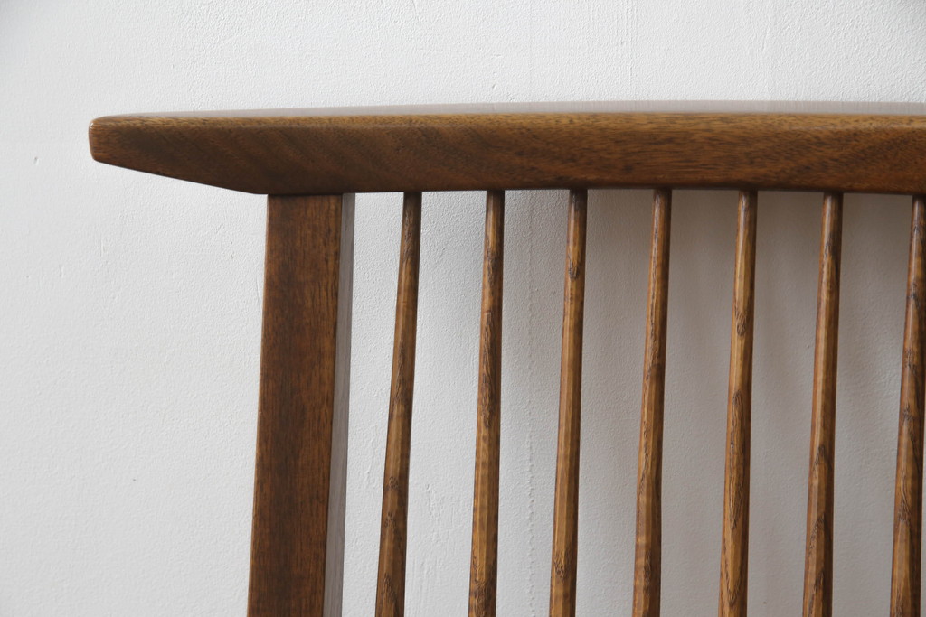 アメリカビンテージ　レア　ジョージナカシマ　刻印なしの年代もの!!　小田急ハルク購入　コノイドチェア(CONOID CHAIR)　CN101　スタイリッシュな佇まいのサイドチェア(ジョージ・ナカシマ、板座チェア、ダイニングチェア、椅子、イス)(R-068123)