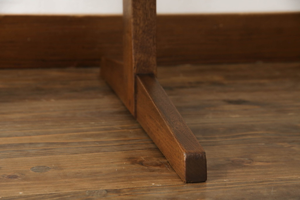 アメリカビンテージ　レア　ジョージナカシマ　刻印なしの年代もの!!　小田急ハルク購入　コノイドチェア(CONOID CHAIR)　CN101　スタイリッシュな佇まいのサイドチェア(ジョージ・ナカシマ、板座チェア、ダイニングチェア、椅子、イス)(R-068123)