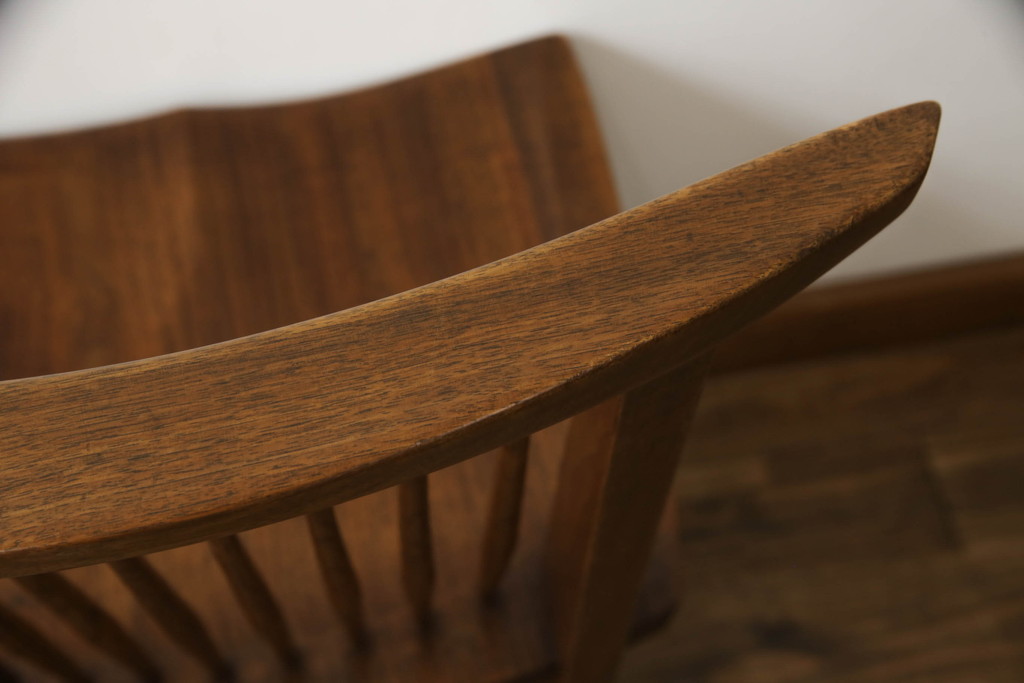 アメリカビンテージ　レア　ジョージナカシマ　刻印なしの年代もの!!　小田急ハルク購入　コノイドチェア(CONOID CHAIR)　CN101　スタイリッシュな佇まいのサイドチェア(ジョージ・ナカシマ、板座チェア、ダイニングチェア、椅子、イス)(R-068123)