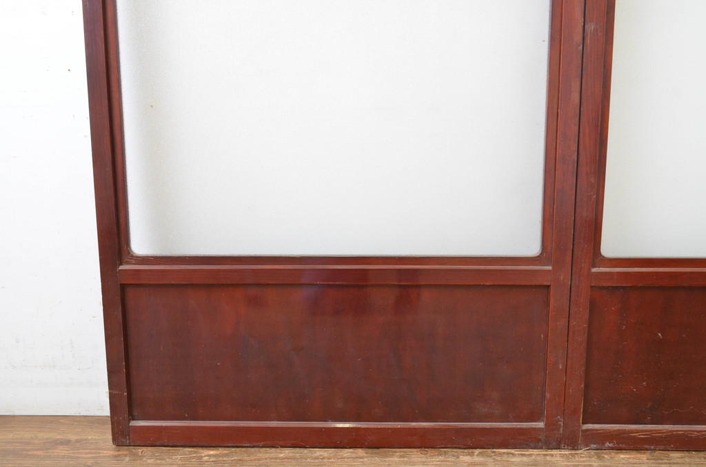 アンティーク建具　漆塗り　風情のあるデザインが魅力のガラス入り障子戸2枚セット(引き戸、ガラス帯戸)(R-064121)