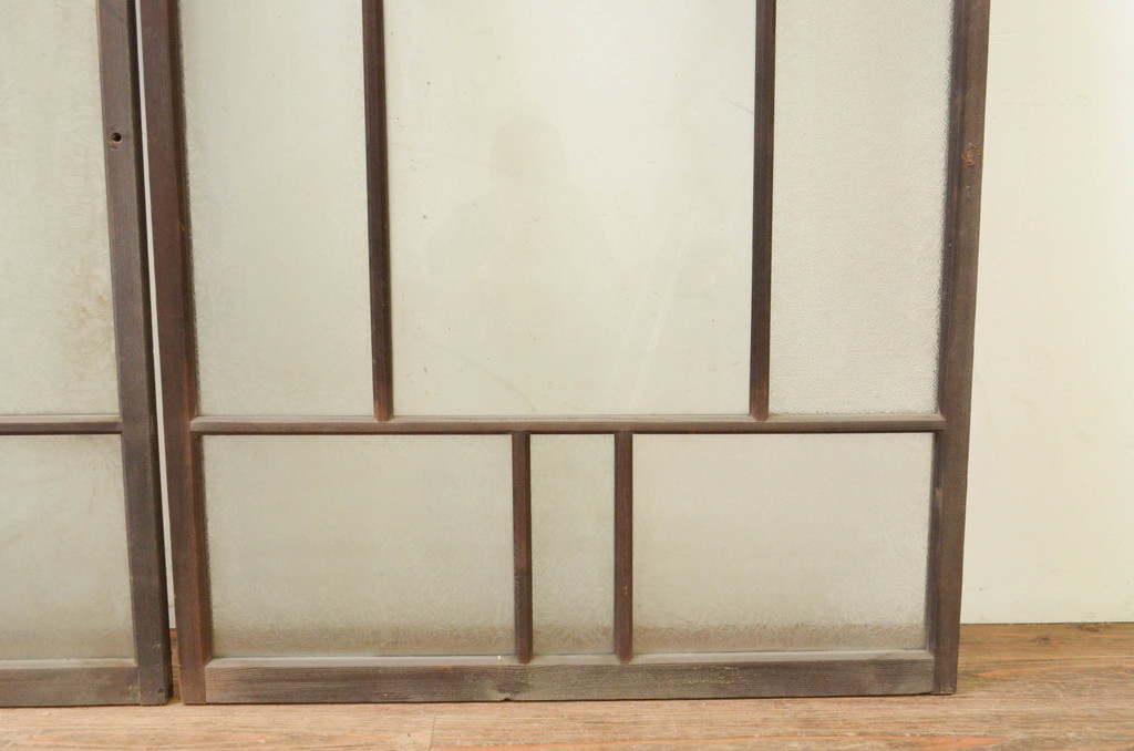 アンティーク建具　大正ロマンなお部屋作りにおすすめなガラス窓2枚セット(引き戸、ガラス戸)(R-069635)