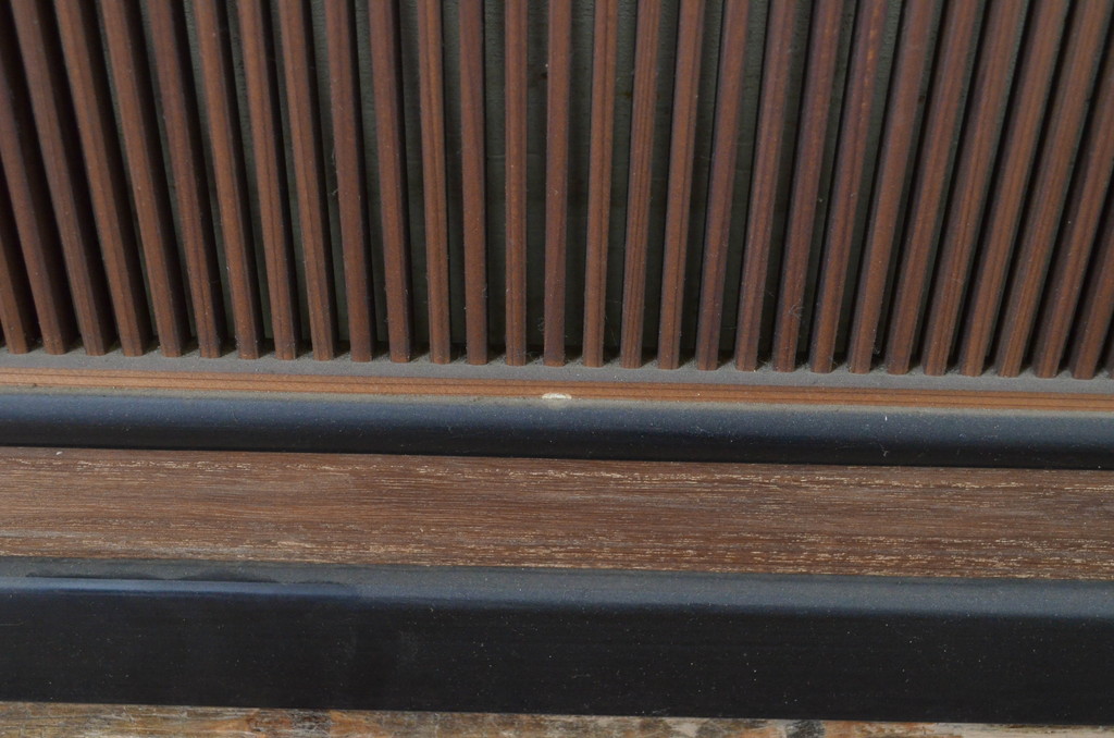 アンティーク建具　高級品!!黒漆枠　繊細な格子が目を惹く凝った造り込みの筬欄間2枚セット(明かり取り、明り取り、オサランマ、おさらんま)(R-064334)