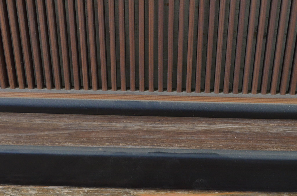 アンティーク建具　高級品!!黒漆枠　繊細な格子が目を惹く凝った造り込みの筬欄間2枚セット(明かり取り、明り取り、オサランマ、おさらんま)(R-064334)