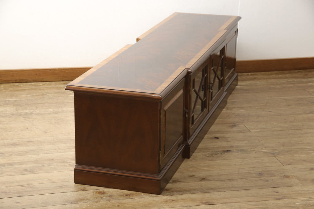 中古　超美品　アメリカ高級輸入家具　大塚家具取り扱い　Scarborough House(スカボローファインファニチャー)　マホガニー材のテレビ台(定価約98万円)(テレビボード、ローボード)(R-052296)