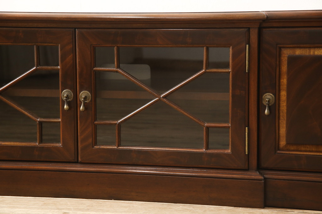 中古　超美品　アメリカ高級輸入家具　大塚家具取り扱い　Scarborough House(スカボローファインファニチャー)　マホガニー材のテレビ台(定価約98万円)(テレビボード、ローボード)(R-052296)