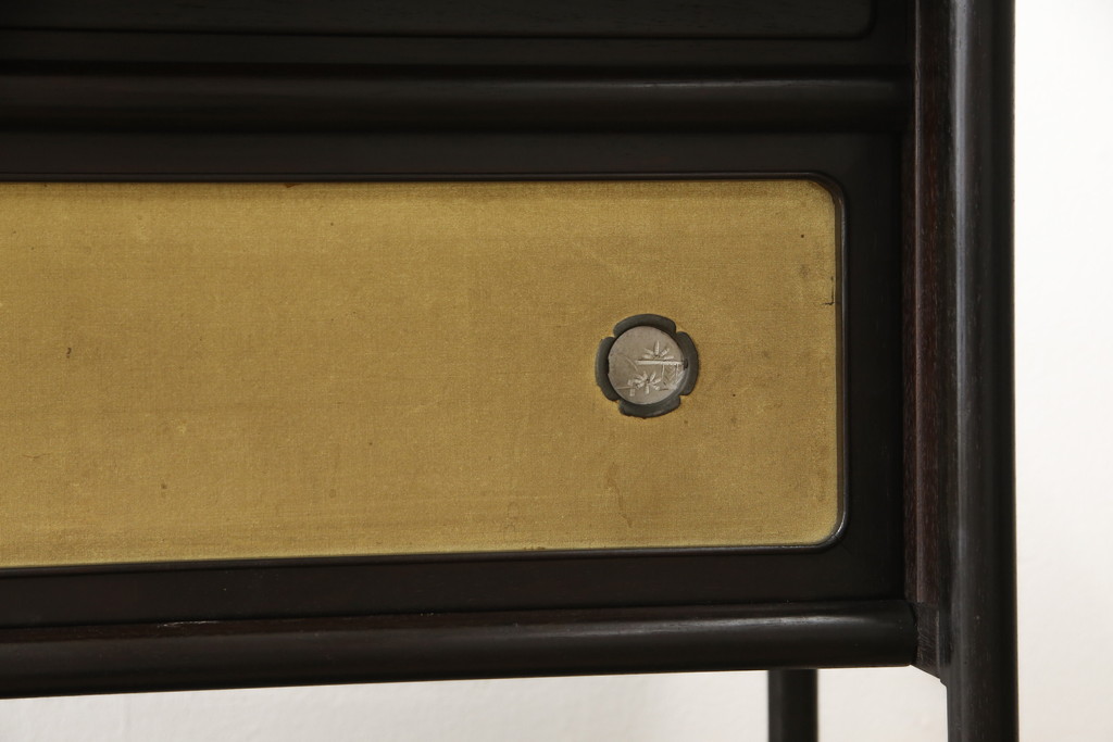 和製ビンテージ　総シタン(紫檀)　上質な和の空間づくりに取り入れたい飾り棚(茶棚、戸棚、ヴィンテージ)(R-056291)