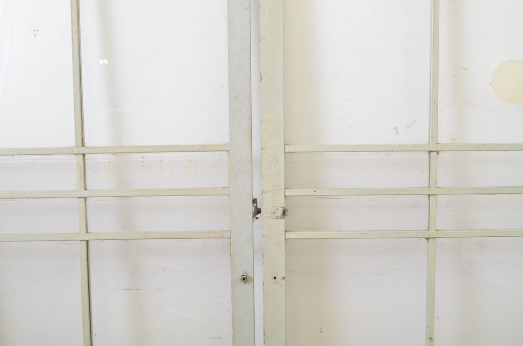 アンティーク建具　レトロな雰囲気たっぷりな背の高い店舗用ガラス戸2枚セット(引き戸)(R-064276)