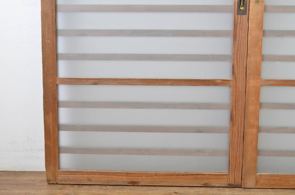 アンティーク建具　厚手の枠が上質な横桟ガラス戸2枚セット(ガラス舞良戸、引き戸)(R-064283)