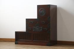 中古　美品　仙台民芸箪笥(仙台箪笥)　欅産業　KC-40R　拭き漆塗りが美しい三尺階段箪笥(和たんす、収納箪笥)(R-072808)