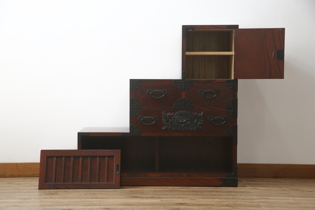 中古　美品　仙台民芸箪笥(仙台箪笥)　欅産業　KC-40R　拭き漆塗りが美しい三尺階段箪笥(和たんす、収納箪笥)(R-072808)