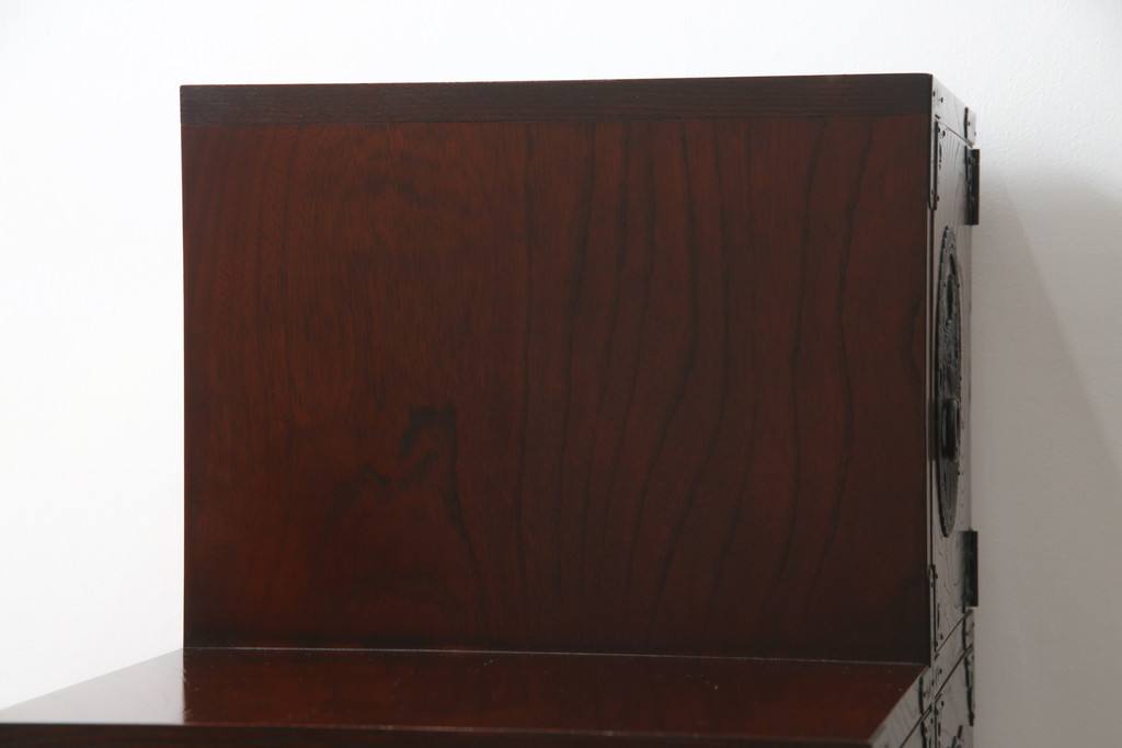 中古　美品　仙台民芸箪笥(仙台箪笥)　欅産業　KC-40R　拭き漆塗りが美しい三尺階段箪笥(和たんす、収納箪笥)(R-072808)