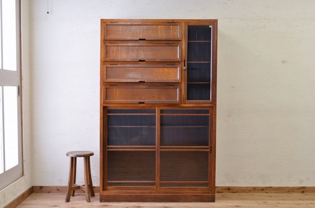 アンティーク家具　アンティークモールガラスパタパタ下駄箱(収納棚)
