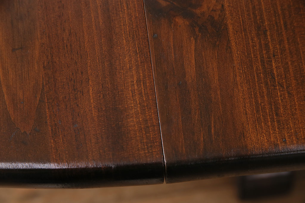 アメリカヴィンテージ ETHAN ALLEN(イーセンアーレン) 重厚な アメリカヴィンテージ ETHAN ALLEN(イーセンアーレン) 重厚な