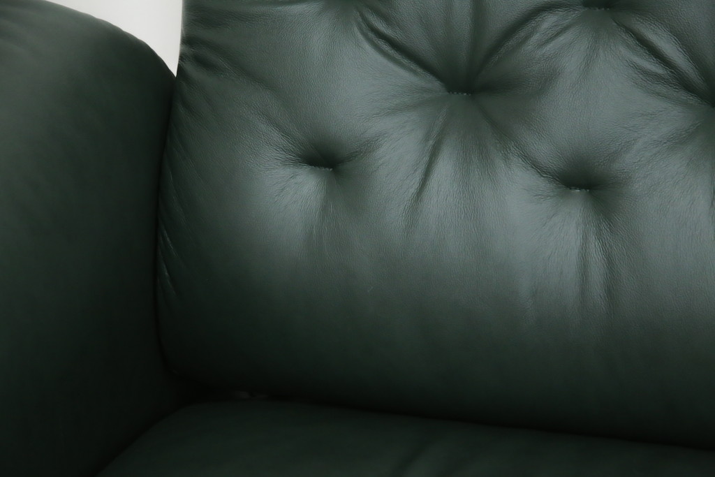 中古　ノルウェー製　ほぼ未使用の極美品!!　EKORNES(エコーネス)　ストレスレス(Stressless)　メトロポリタン　大人の贅沢なくつろぎ空間を演出する三人掛けソファ(アームソファ、3人掛け、3P、トリプルソファ、ロッキング機能、北欧)(定価約55万円)(R-066508)