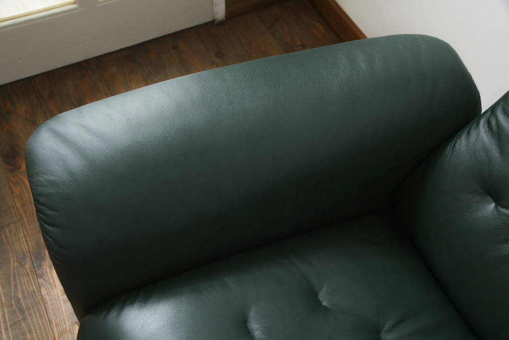 中古　ノルウェー製　ほぼ未使用の極美品!!　EKORNES(エコーネス)　ストレスレス(Stressless)　メトロポリタン　大人の贅沢なくつろぎ空間を演出する三人掛けソファ(アームソファ、3人掛け、3P、トリプルソファ、ロッキング機能、北欧)(定価約55万円)(R-066508)