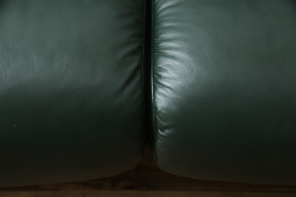 中古　ノルウェー製　ほぼ未使用の極美品!!　EKORNES(エコーネス)　ストレスレス(Stressless)　メトロポリタン　大人の贅沢なくつろぎ空間を演出する三人掛けソファ(アームソファ、3人掛け、3P、トリプルソファ、ロッキング機能、北欧)(定価約55万円)(R-066508)