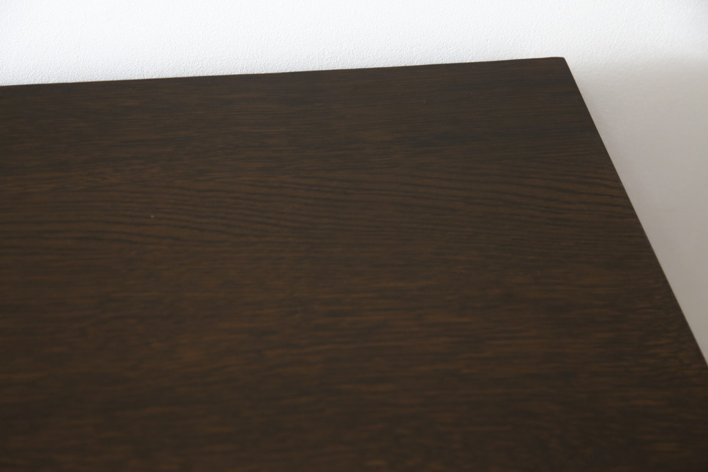 中古　横浜クラシック家具　ノックオンウッド(knockonwood)　コロニアルシリーズ(Hand Made)　オーク材　クラシカルな佇まいのチェスト(引き出し、洋服タンス、ハイチェスト)(定価約33万円)(R-064026)