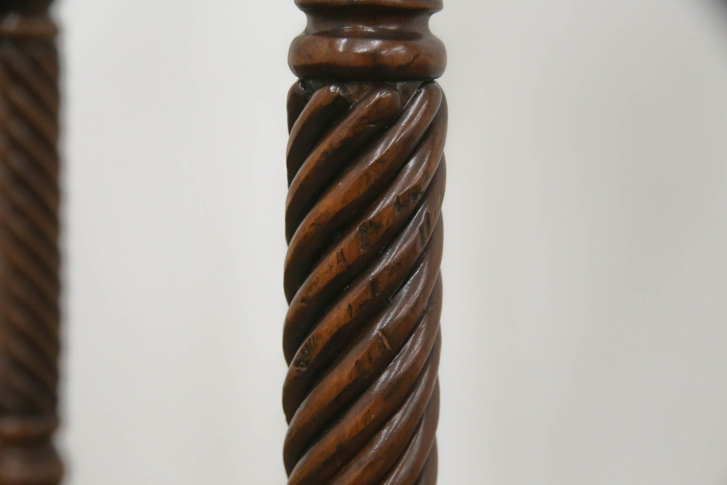 中古　美品　高級品　JONATHAN CHARLES(ジョナサンチャールズ)　マホガニー材　クラシカルな佇まいが印象的なバレットスタンド(ハンガースタンド、ハンガーラック、スーツスタンド、コートスタンド、ジュエリーケース付き、アンティーク風)(R-064211)