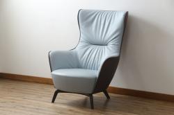 中古　イタリア家具　Poltrona Frau(ポルトローナフラウ)　Mamy Blue(メイミーブルー)　本革(レザー)　品のある雰囲気を醸し出す1人掛けソファ(一人掛けソファ、アームチェア)(定価約124万円)(R-078718)