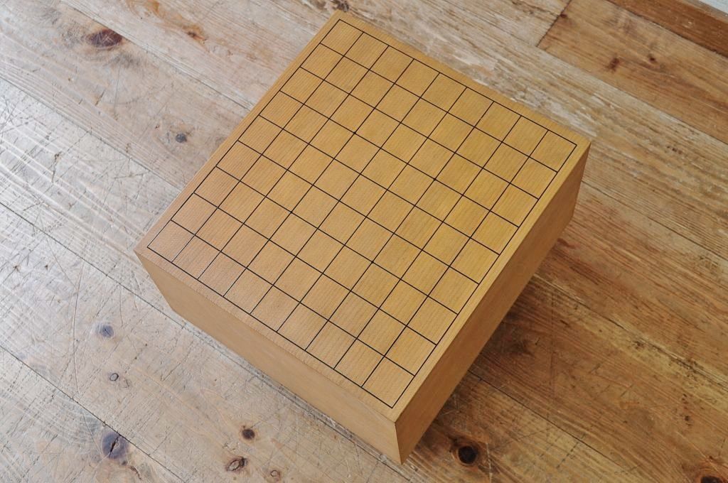アンティーク雑貨　○古い将棋盤五寸九分